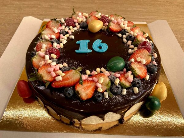 Sokolaadikattega tort 1kg - Image 7