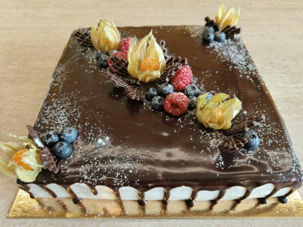 Sokolaadikattega tort 1kg - Image 11